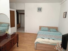 Rahova, Calea Rahovei, Liceul Bolintineanu, stradal